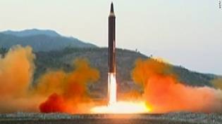 「北朝鮮　ミサイル　画像」の画像検索結果